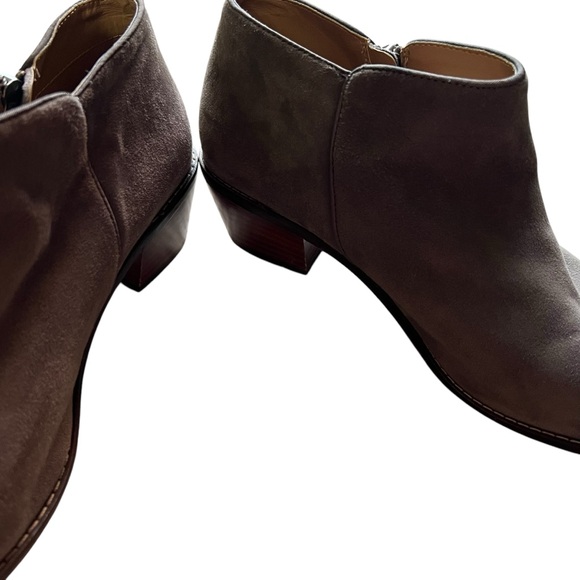 Vionic Serena Women’s Gray Leather Ankle Boots size 9 - Picture 10 of 12